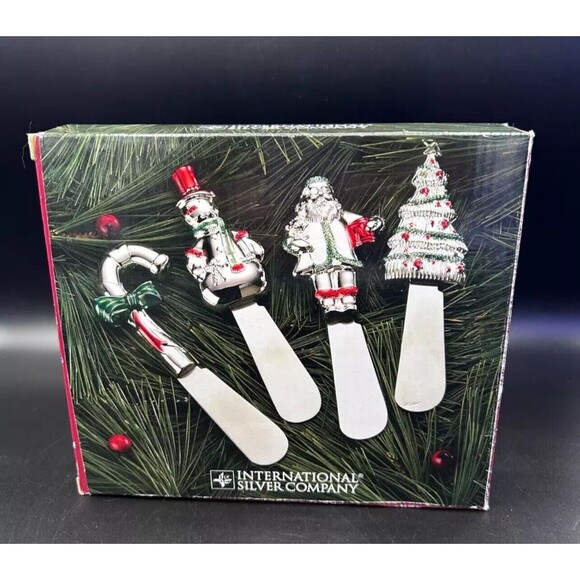 International Silver Company Christmas Holiday Cheer 4pc Spreader Set Santa NEW - Picture 1 of 10